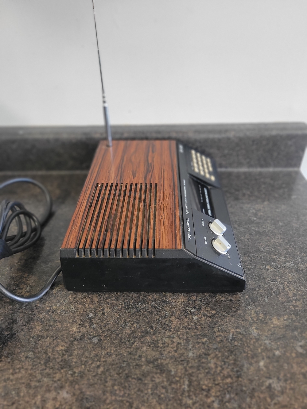 Realistic Pro-2009 Direct Entry Programmable Scanner - Picture 9 of 9